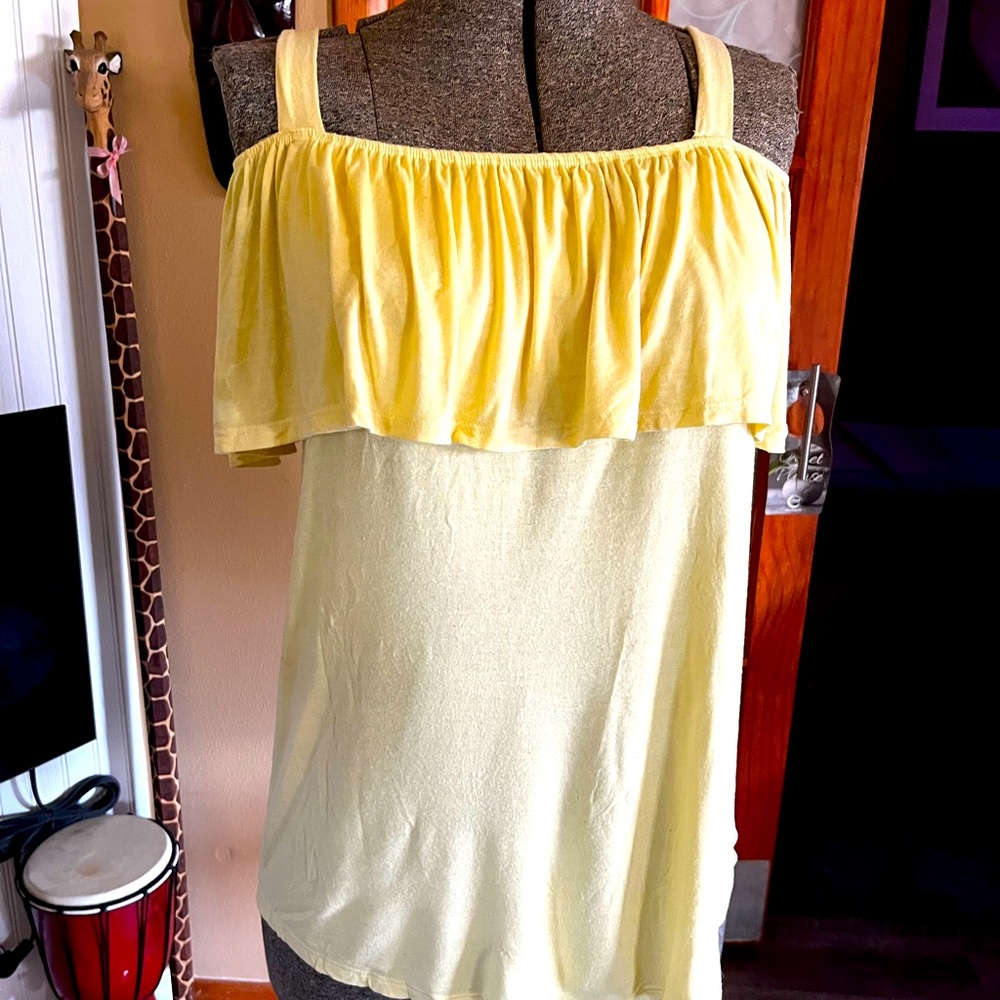 Yellow off the shoulder top Sz XL